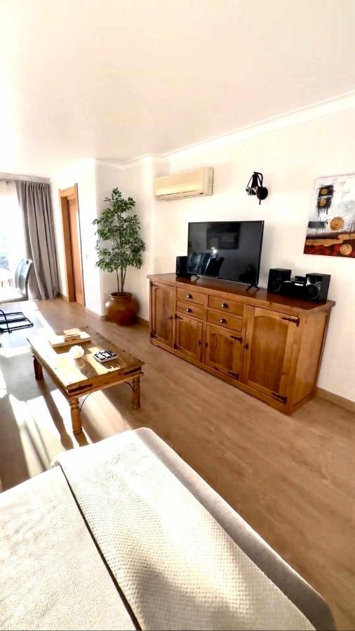 Holidays Penthouse Sea View Apartament *