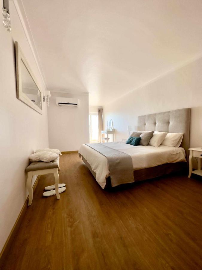 Holidays Penthouse Sea View Apartament